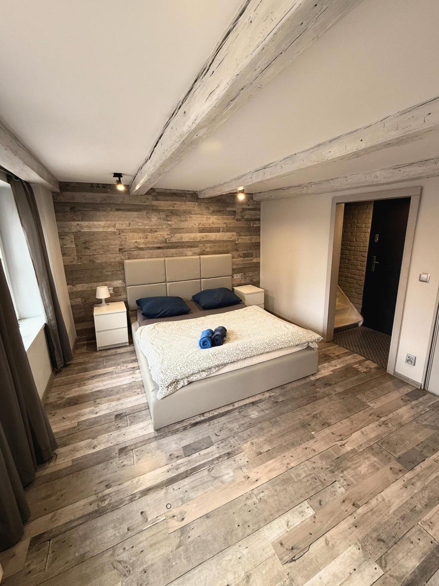 Apartament Z Widokiem Na Pomnik Kopernika - Rynek Staromiejski Stary Toruń المظهر الخارجي الصورة