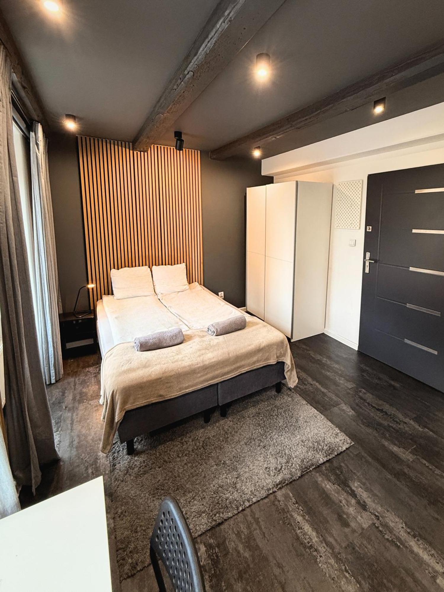 Apartament Z Widokiem Na Pomnik Kopernika - Rynek Staromiejski Stary Toruń المظهر الخارجي الصورة